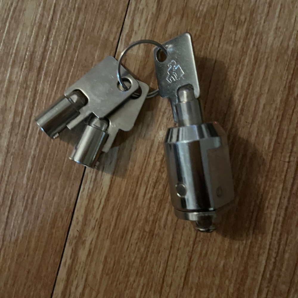 Silver Lock with Keys Life Storage Cylinder Lock with 3 keys - New!!
